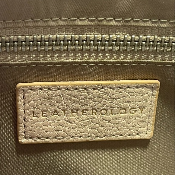 Leatherology Meadow Double Zip Camera Bag Rose Full Grain Leather Pebbled Soft - Picture 10 of 13